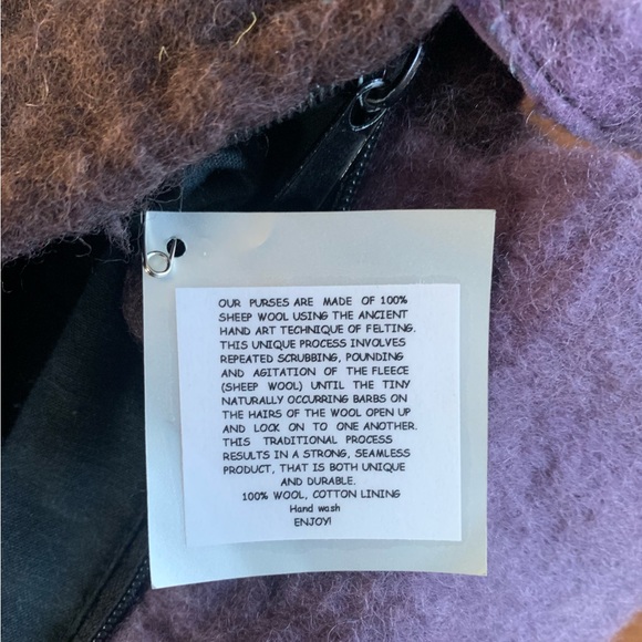 Artisan Felted Sheepswool Adorable Purse, 12 X 11.5”. - Picture 4 of 6